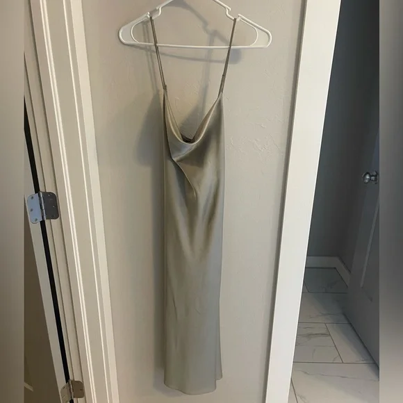 Show me your mumu cowl neck midi dress - Picture 3 of 6